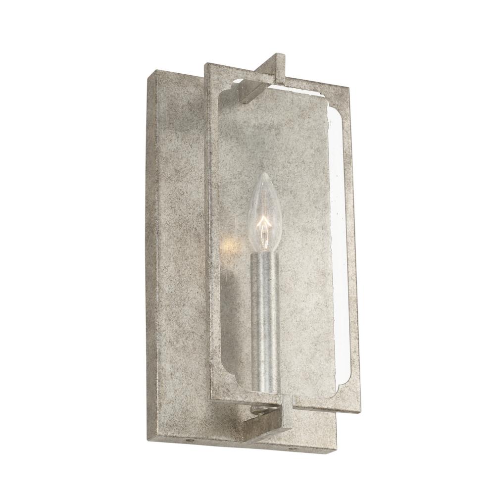 1 Light Sconce