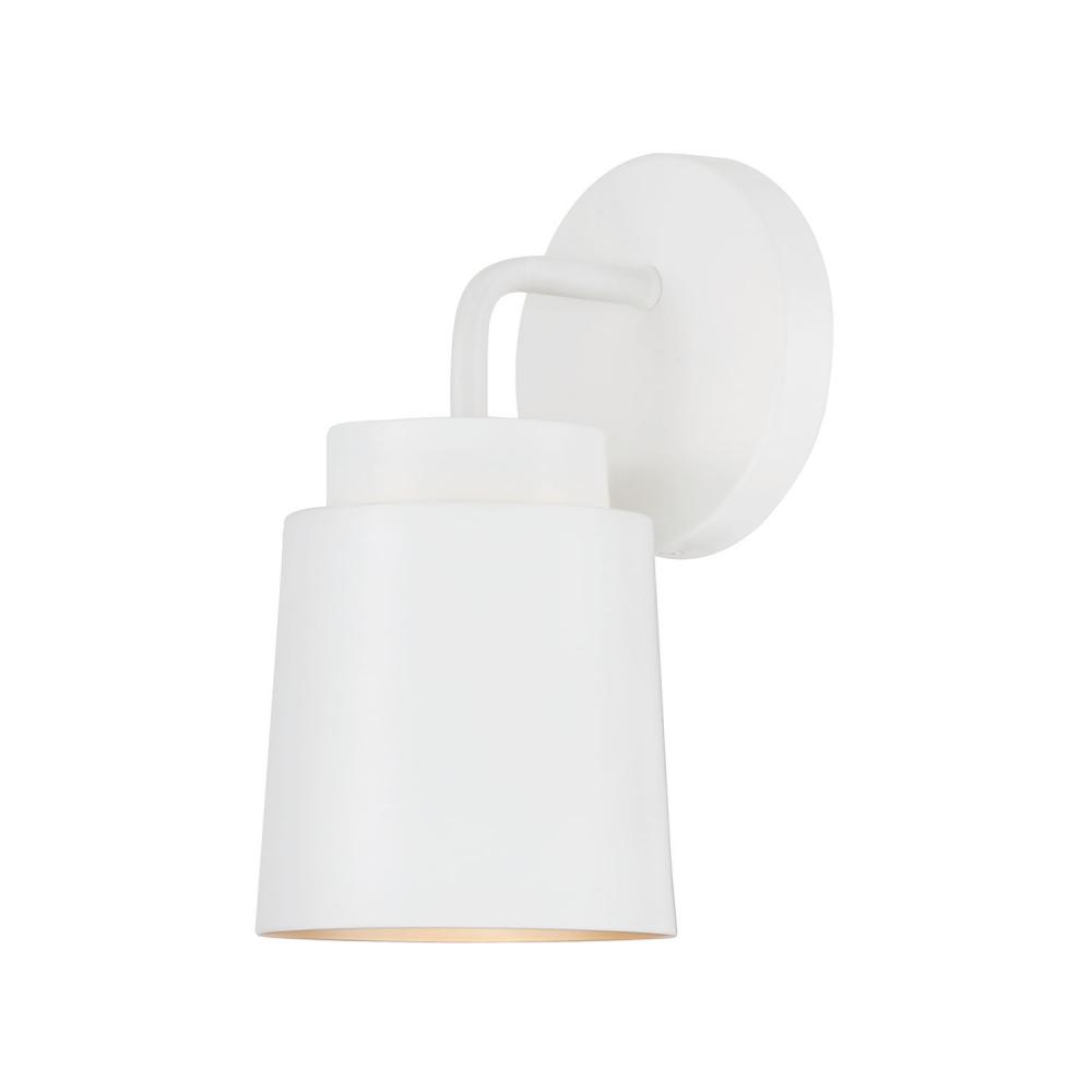 1 Light Sconce